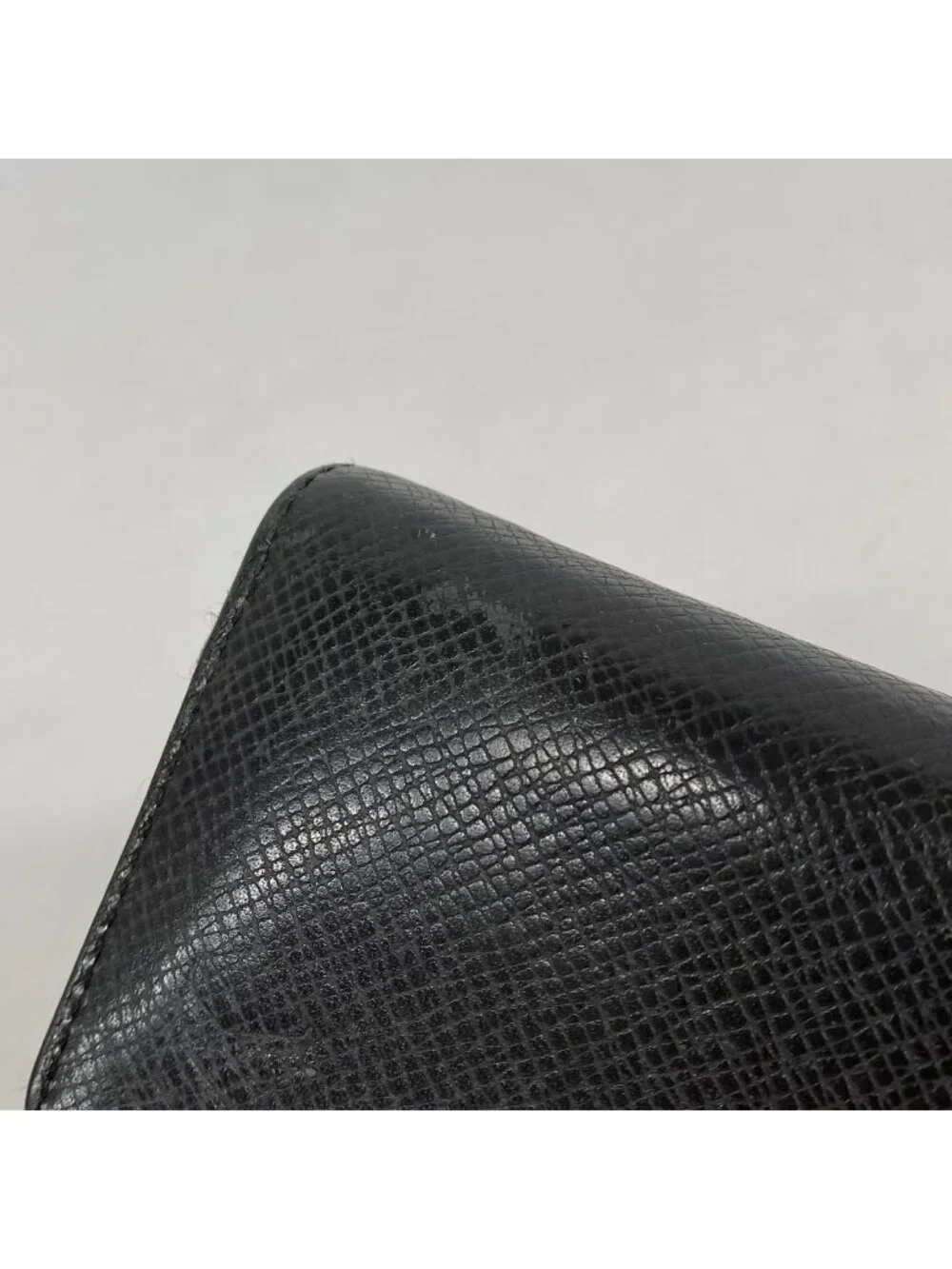 Louis Vuitton Coin Purse Taiga Zippy Ardoise